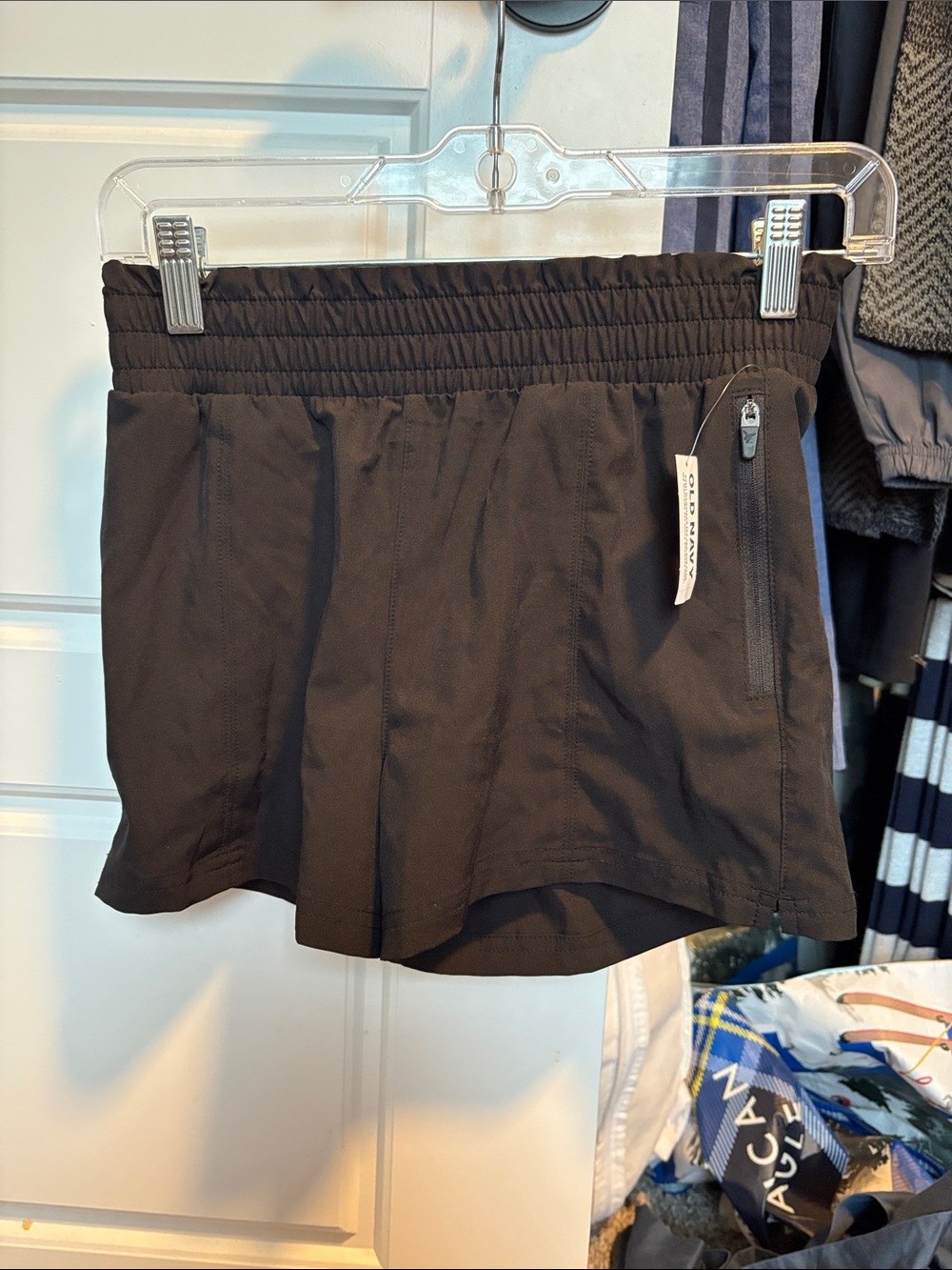 Old Navy Black Athletic Skort with Zipper Pocket
